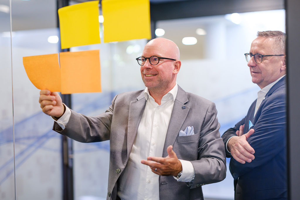 Jürgen Kaiser, Josef Kainz, dieSaremas: Projekte im Finanzbereich effizient umsetzen